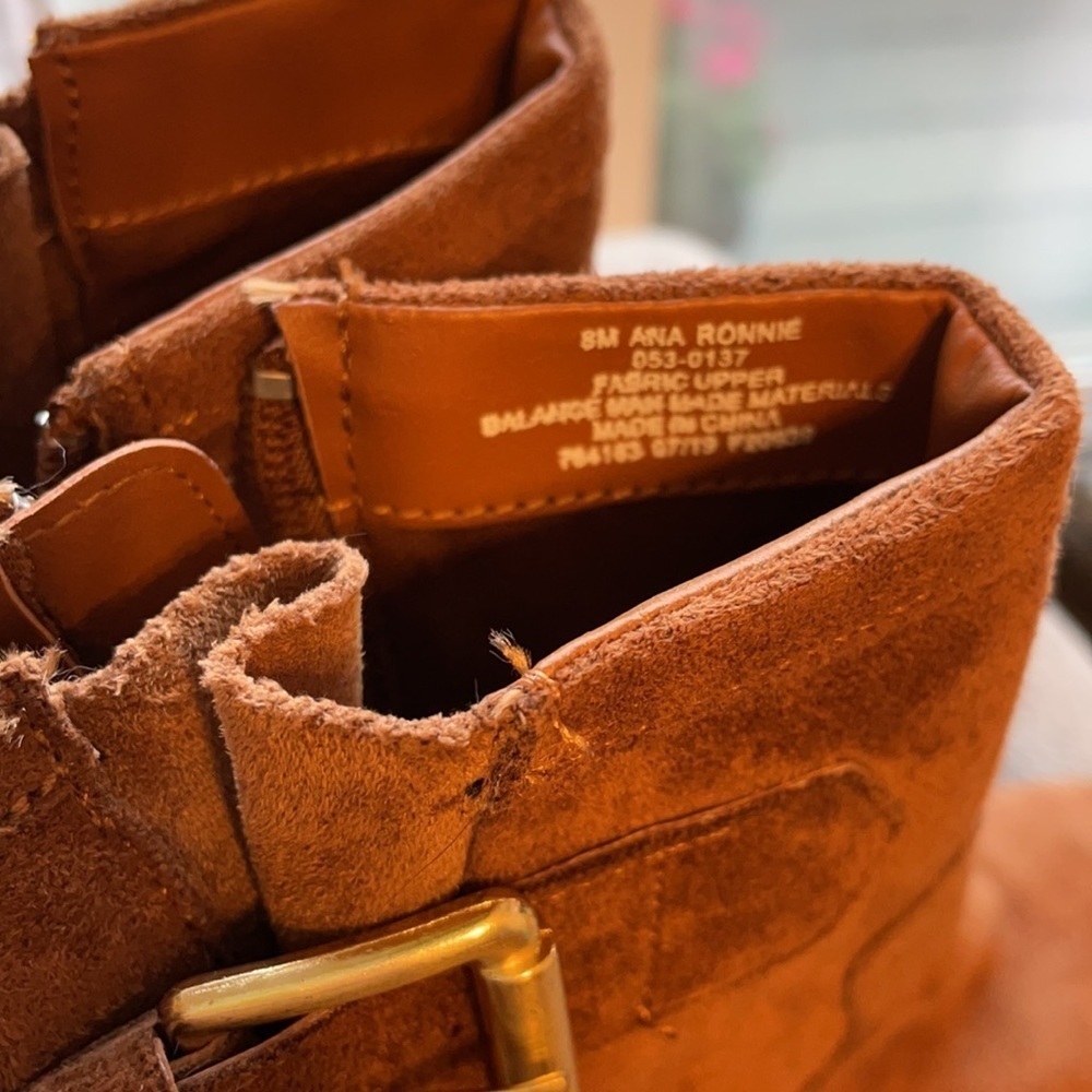 Brown Boot - Picture 3 of 6